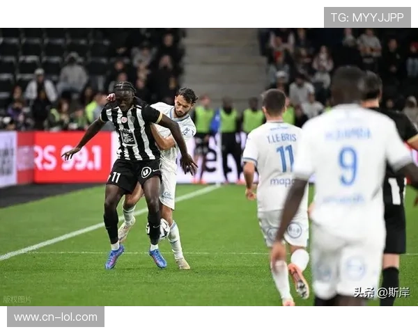 里昂2-3不敌巴黎圣日耳曼，进球大战客场告负