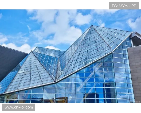 体育场馆光伏建筑一体化改造，降低运营碳足迹