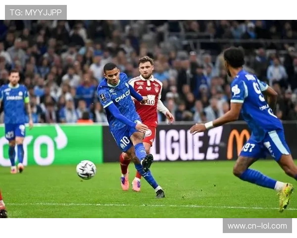 格林伍德独造五球，马赛9-0狂胜业余队追平队史最大分差纪录。